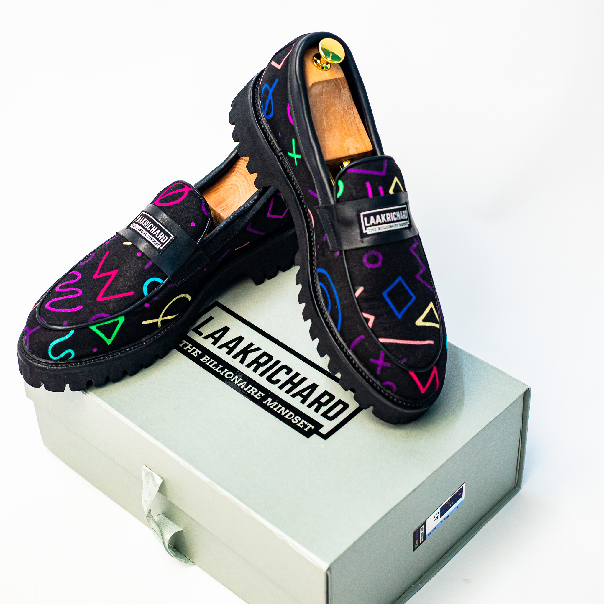 MGL2390-R2 Noir Vintage Loafer